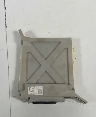 Lexus GS 300 350 430 450H Fuse module 8273030L30B
