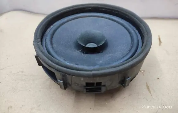 Peugeot 4007 Front door speaker 8720A017