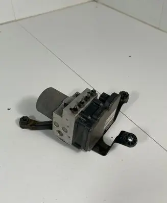 BMW X5 F15 ABS Pump 6864785