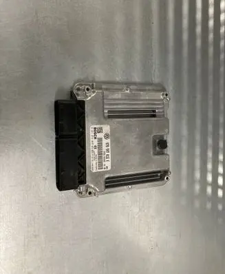 Volkswagen Transporter - Caravelle T5 Engine control unit/module 070997016K 0281014048 1039S19950