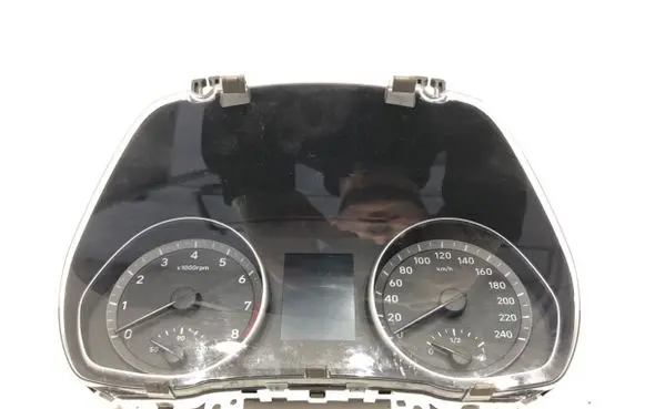 Speedometer (instrument cluster)