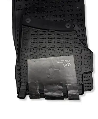 Audi Q7 4L Front floor mat 4L2061501041 4L206150141