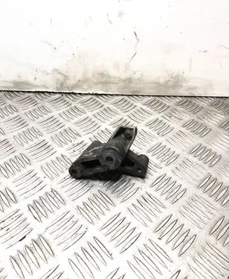 Mercedes-Benz C W203 Engine mounting bracket A6110782541