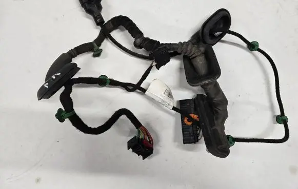 Volkswagen Caddy Front door wiring loom 2K0971120S