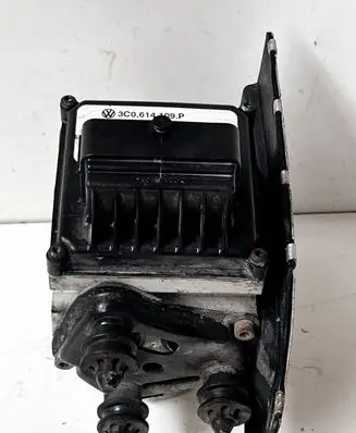 Volkswagen PASSAT B6 ABS Pump 3C0614109P 16705905