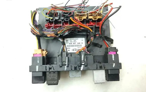 Volkswagen Jetta V Comfort/convenience module 3C8937049D