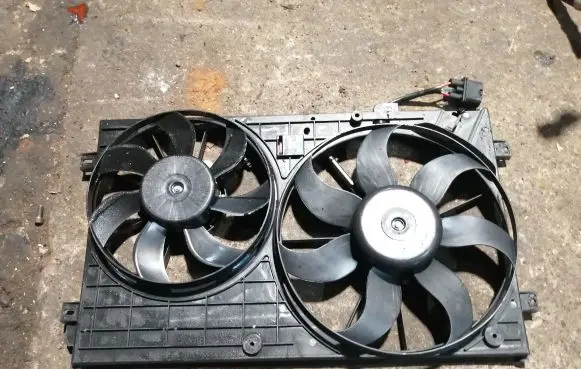 Volkswagen Golf Plus Fan set 