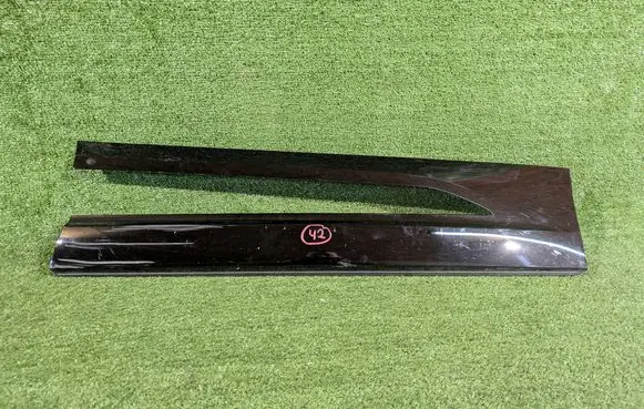 Opel Mokka B Front door trim (molding) 