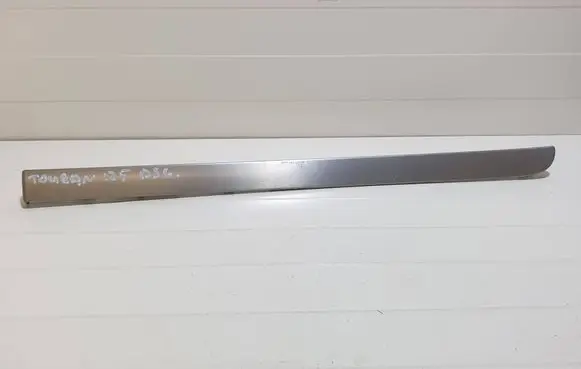 Volkswagen Touran I Panel trim 1T2858415C