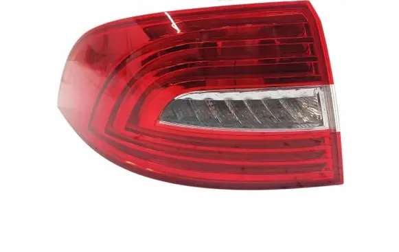 Skoda Superb B6 (3T) Rear/tail lights 3T5945095A