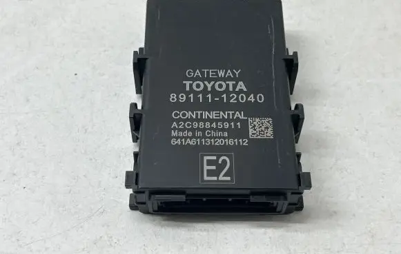 Toyota RAV 4 (XA50) Gateway control module 8911112040 A2C98845911 640A61131201112