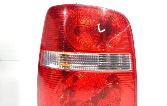 Volkswagen Touran I Rear/tail lights 1T0945095F