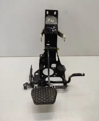 BMW 7 E32 Brake pedal 1981689 1255771
