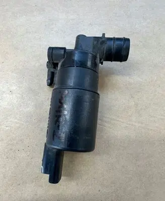 Renault Laguna III Windscreen/windshield washer pump 8200031805