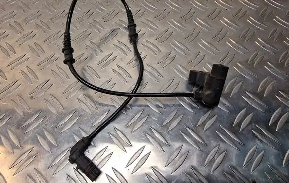 Mercedes-Benz A W168 ABS brake wheel speed sensor A1685400117