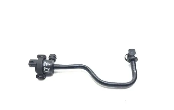 BMW 5 F10 F11 Breather/breather pipe/hose 7572070