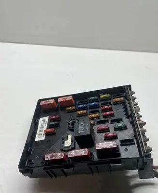 Volkswagen PASSAT B6 Fuse module 3C0937125 63592777