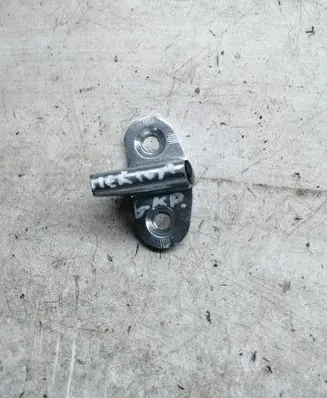 Opel Meriva B Rear door lock loop/hook striker 140413