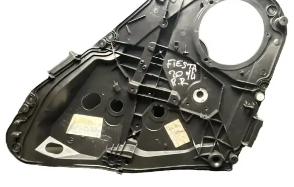 Rear door manual window regulator
