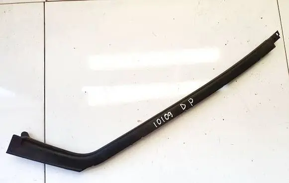 Renault Scenic II - Grand scenic II Other front door trim element 8200167197