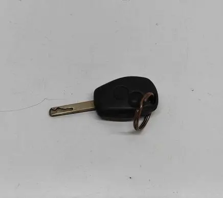 Renault Twingo II Ignition key/card 7701208409