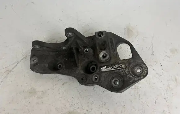 Maserati Ghibli Power steering pump mounting bracket 326401