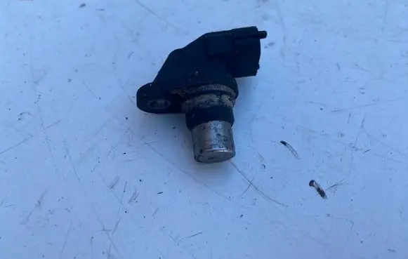 Volvo S80 Camshaft position sensor 8631533