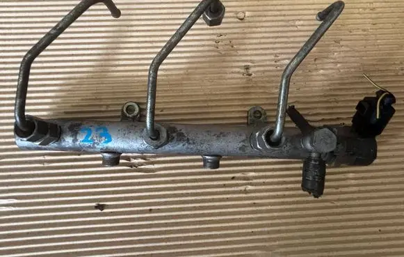 Volkswagen Phaeton Fuel main line pipe 057130764F 059130090AF 0281002854