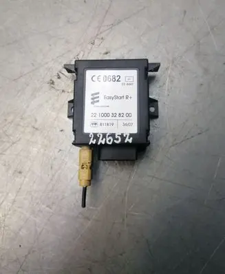 Toyota Auris 150 Auxiliary heating control unit/module 221000328200