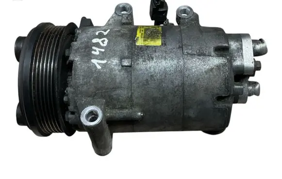 Ford Kuga I Air conditioning (A/C) compressor (pump) 3M5H19D629DF