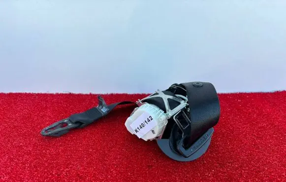 Porsche Panamera (970) Front seatbelt 970803034