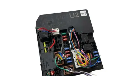 Nissan Leaf I (ZE0) Fuse module 284B73NE0A 9561012552 5S0PT0107R