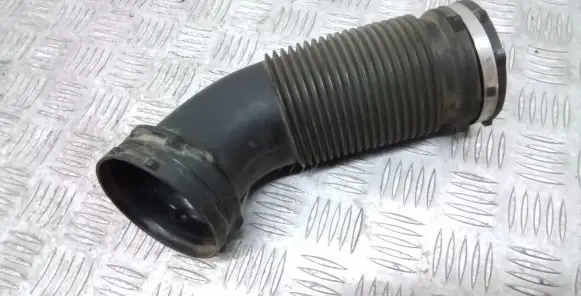 Volvo XC60 Air intake hose/pipe 31319688