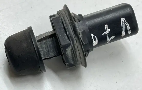 Volvo V70 Tailgate/trunk/boot lid buffer 31371523