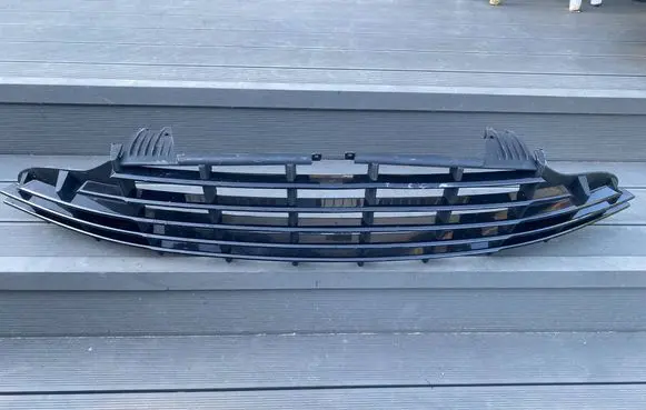 Aston Martin DB11 Front grill HY538A100A