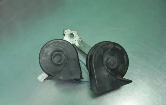 Citroen C4 II Horn signal 0055306