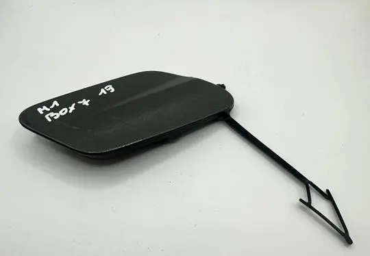 Audi A1 Front tow hook cap/cover 82A807241A 194207 M2345