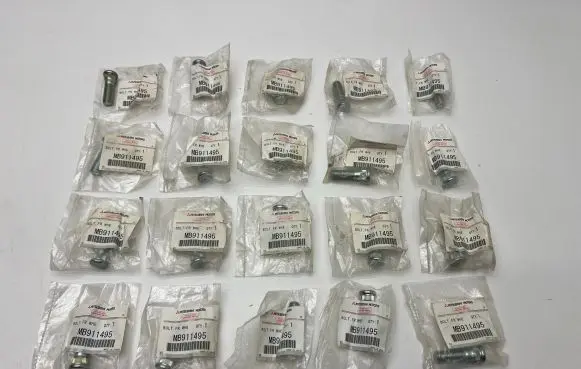 Mitsubishi Lancer Evolution Nuts/bolts MB911495