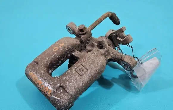 Rear brake caliper