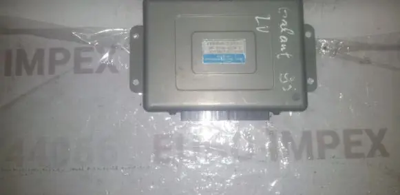 Mitsubishi Galant ABS control unit/module MB863282 X2T30671M