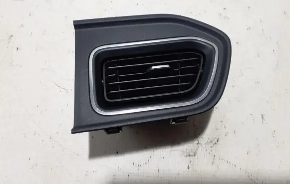 Renault Master III Dashboard side air vent grill/cover trim 687518035R