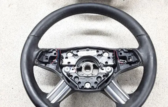 Mercedes-Benz ML W164 Steering wheel A1644605103 A1648200511