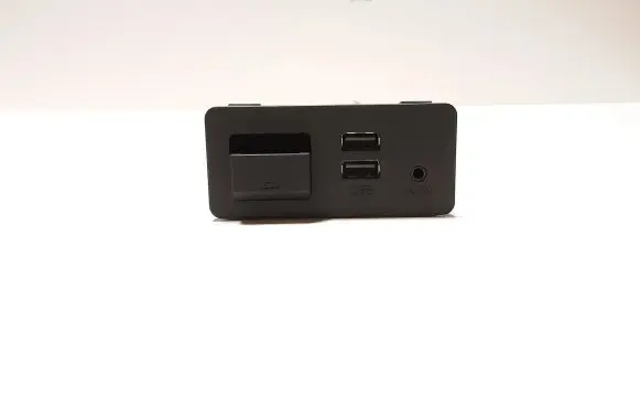 Mazda CX-3 USB control unit D09H669U0 KA087 MD4124