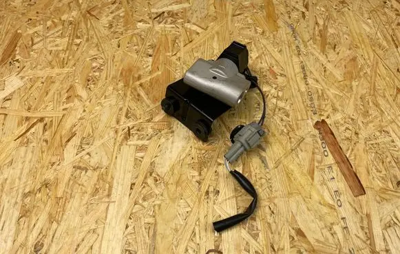 Nissan Leaf II (ZE1) Air conditioning (A/C) expansion valve 4433101350