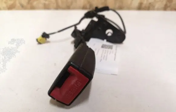 Citroen C5 Rear seatbelt buckle 96561758XT