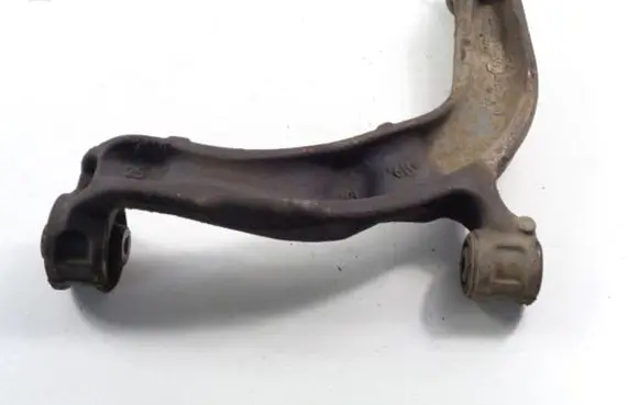 Volkswagen Transporter - Caravelle T5 Front lower control arm/wishbone 7H0407166D