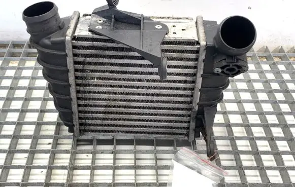 Volkswagen Polo IV 9N3 Intercooler radiator 6Q0145804A