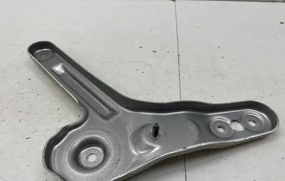 BMW X7 G07 Other under body part 6885045