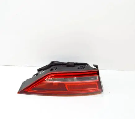 Audi A3 S3 8V Tailgate rear/tail lights 8V5945075