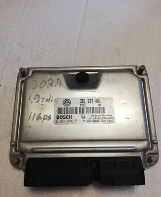 Volkswagen PASSAT B5 Engine control unit/module 3B1907401 0281010101